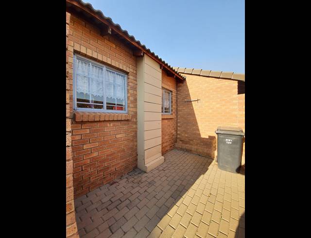 3 BEDROOM SEMI DETACHED FOR SALE IN NOORDWYK
